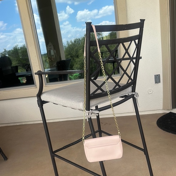 Elegant Pink Tori Burch Crossbody Bag - Picture 2 of 6